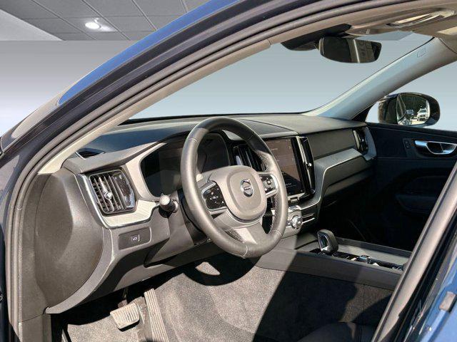 Photo of 2025 Denim Blue Metallic Volvo XC60