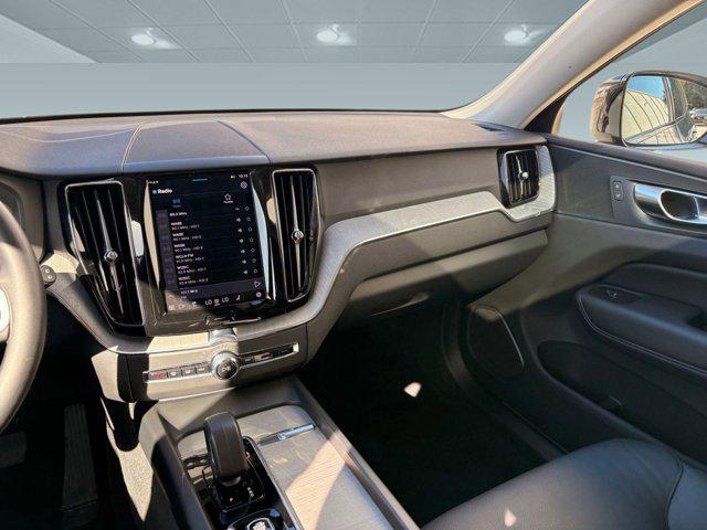 Photo of 2025 Denim Blue Metallic Volvo XC60