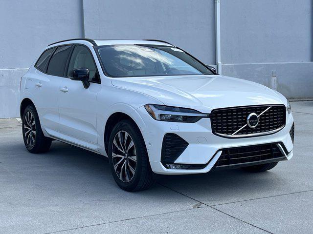Photo of 2024 Crystal White Metallic Volvo XC60