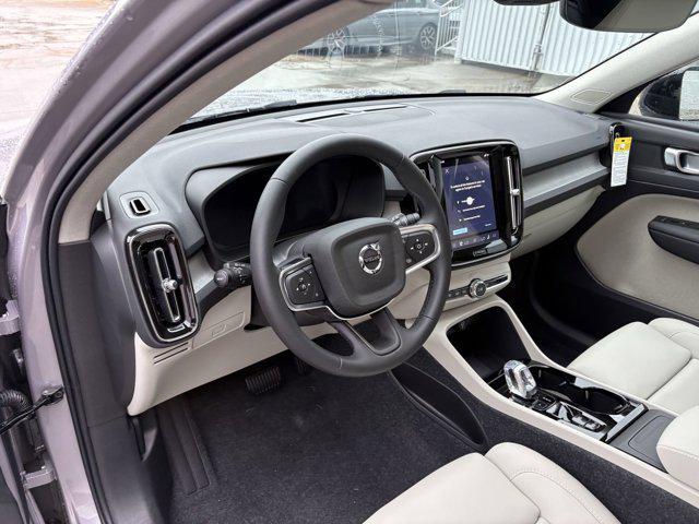 Photo of 2026 Aurora Silver Volvo XC40