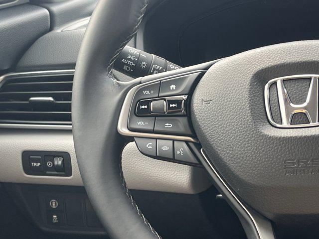 Photo of 2019 Lunar Silver Metallic Honda Accord