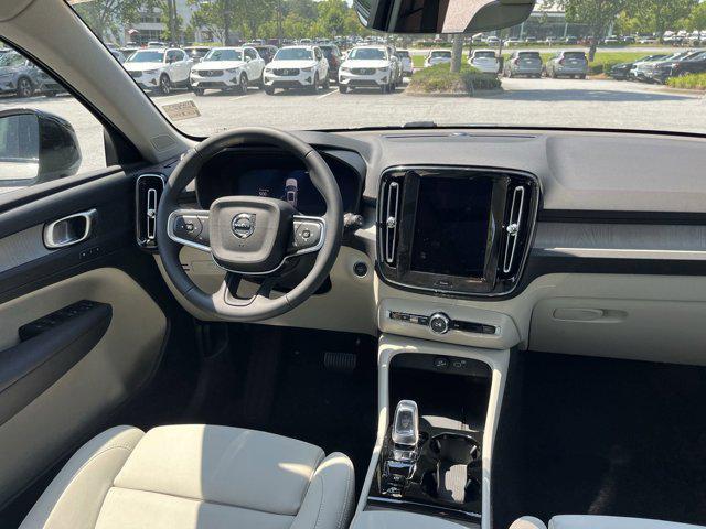 Photo of 2026 Vapour Grey Volvo XC40
