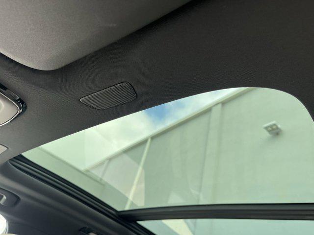 Photo of 2026 Crystal White Volvo XC60