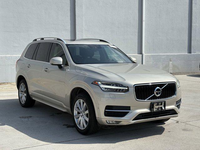 Photo of 2016 Luminous Sand Metallic Volvo XC90