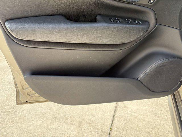 Photo of 2016 Luminous Sand Metallic Volvo XC90