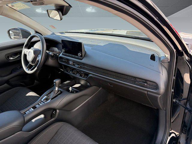 Photo of 2023 Crystal Black Pearl Honda HR-V
