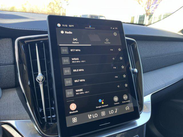 Photo of 2025 Denim Blue Volvo XC90 Plug-In Hybrid