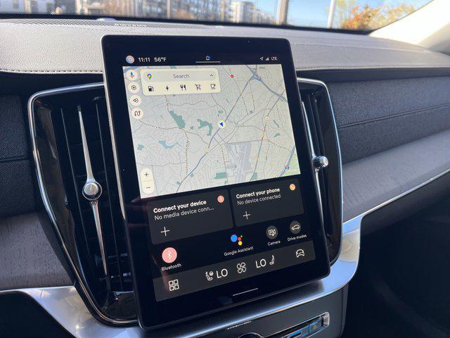 Photo of 2025 Denim Blue Volvo XC90 Plug-In Hybrid