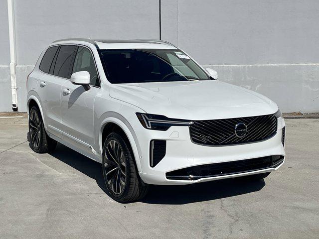Photo of 2025 Crystal White Metallic Volvo XC90 Plug-In Hybrid
