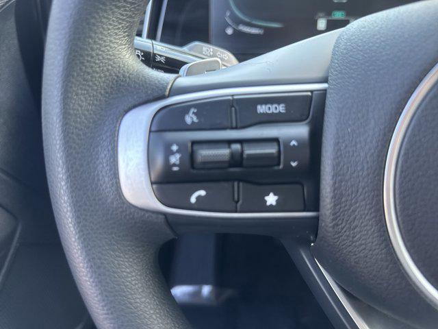 Photo of 2025 Fusion Black Kia Sportage Hybrid
