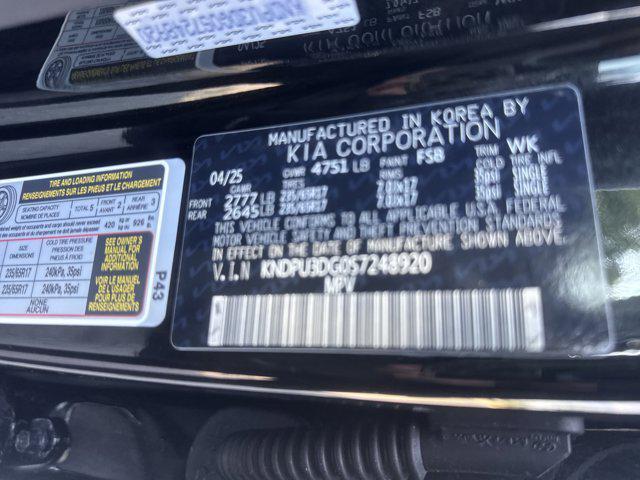 Photo of 2025 Fusion Black Kia Sportage Hybrid