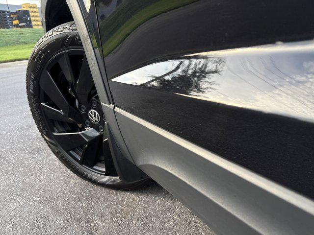 Photo of 2024 Deep Black Pearl Volkswagen Taos