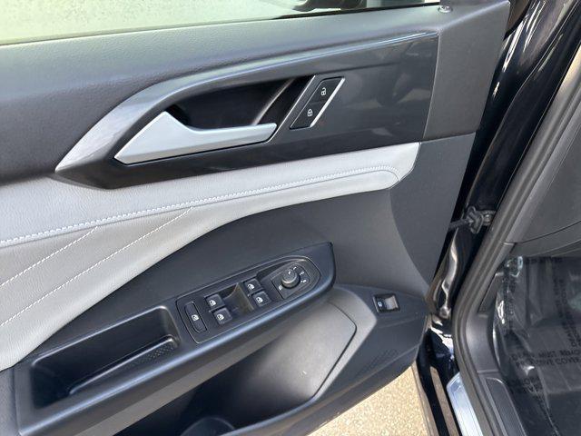 Photo of 2024 Deep Black Pearl Volkswagen Taos