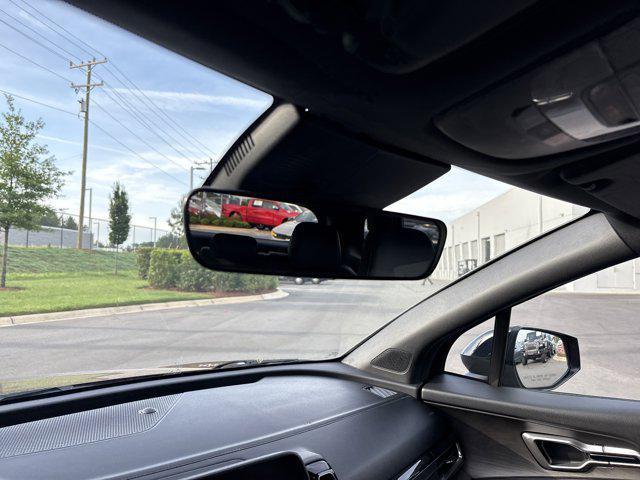 Photo of 2023 Dawning Red Kia Sportage