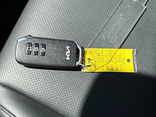 Photo of 2023 Gravity Gray Kia Sportage Hybrid