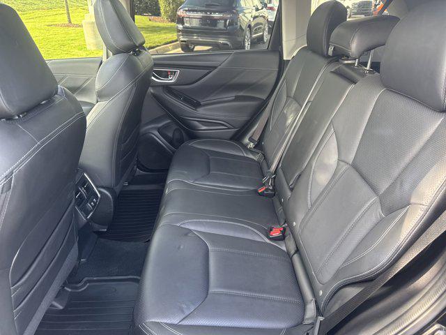 Photo of 2019 Crystal Black Silica Subaru Forester