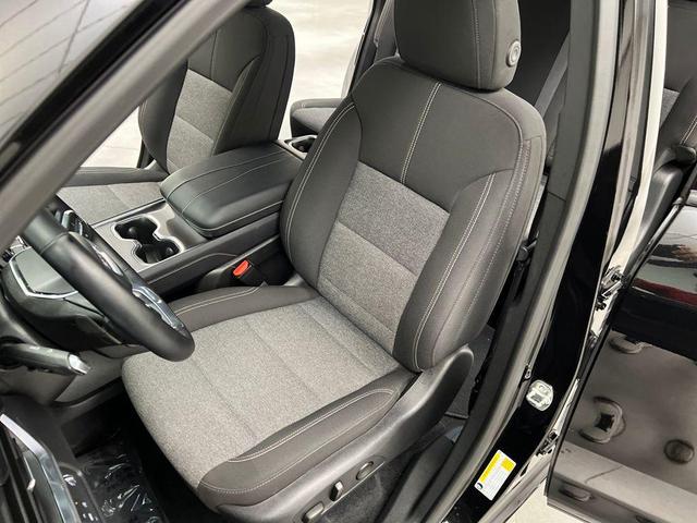 Photo of 2025 Ebony Twilight Metallic GMC Acadia