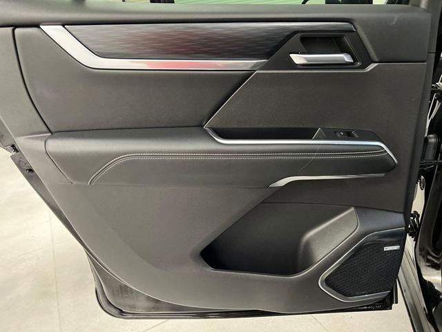 Photo of 2025 Ebony Twilight Metallic GMC Acadia