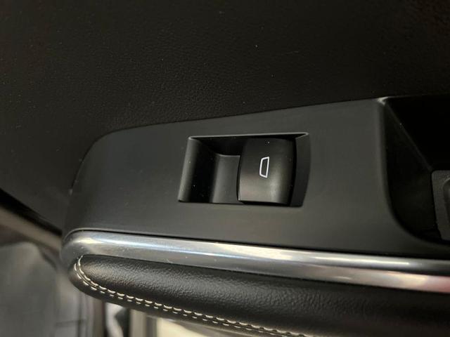 Photo of 2025 Ebony Twilight Metallic GMC Acadia