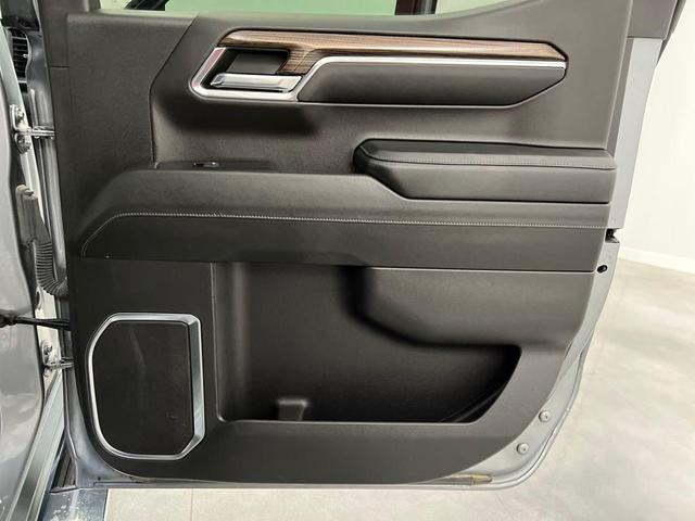 Photo of 2024 Sterling Gray Metallic Chevrolet Silverado 1500