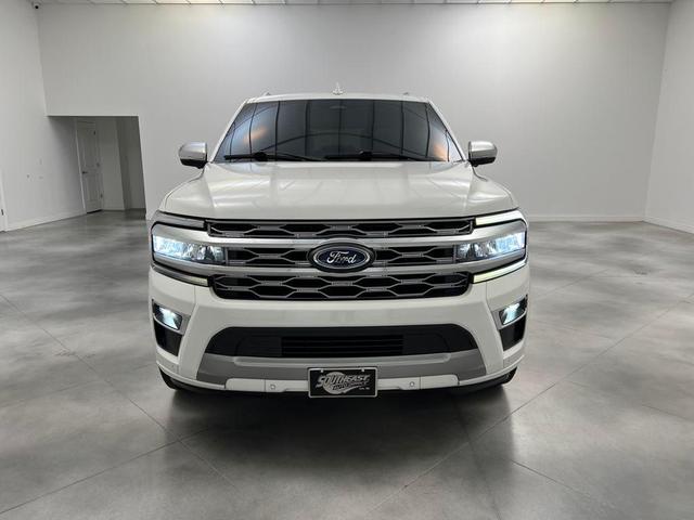 Photo of 2023 White Metallic Ford Expedition Max