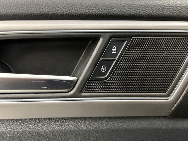 Photo of 2019 Deep Black Pearl Volkswagen Atlas