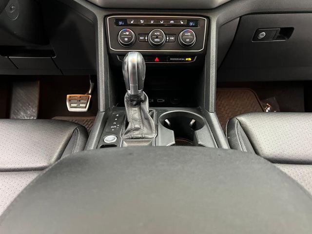 Photo of 2019 Deep Black Pearl Volkswagen Atlas
