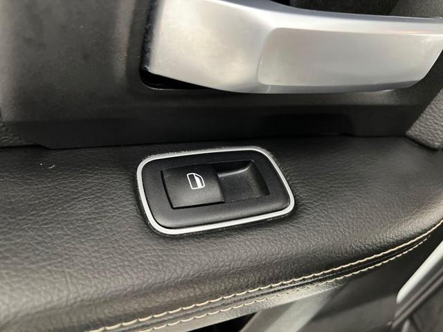 Photo of 2024 Bright White Clearcoat RAM 2500