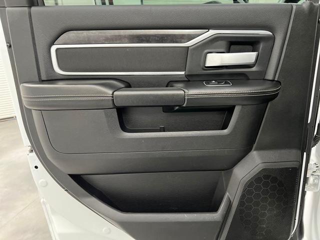 Photo of 2024 Bright White Clearcoat RAM 2500