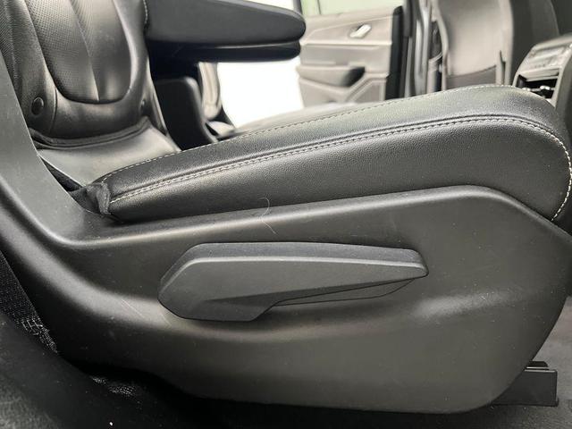 Photo of 2024 Silver Zynith Jeep Grand Cherokee L