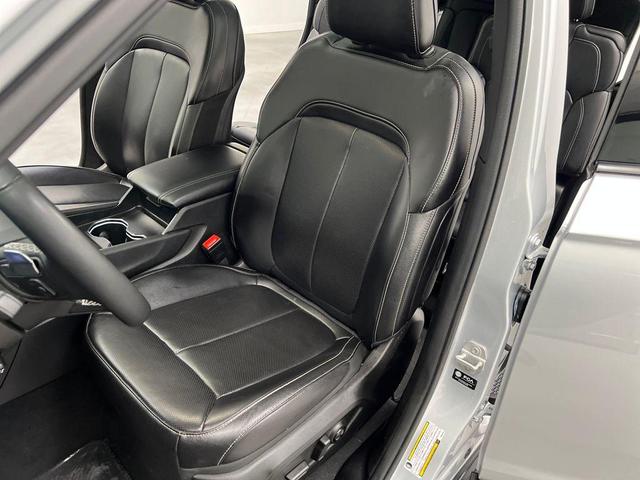 Photo of 2024 Silver Zynith Jeep Grand Cherokee L
