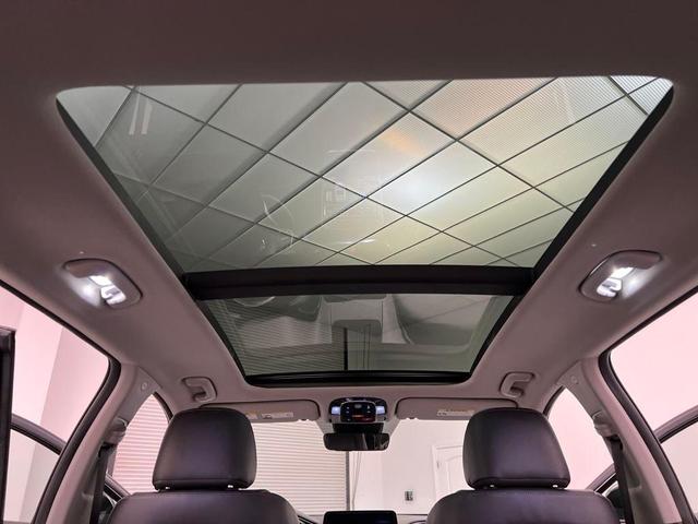 Photo of 2023 Twilight Black Hyundai SANTA FE HEV