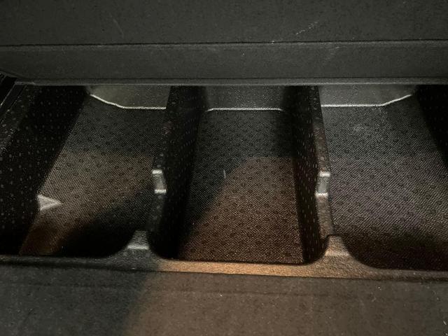 Photo of 2023 Twilight Black Hyundai SANTA FE HEV