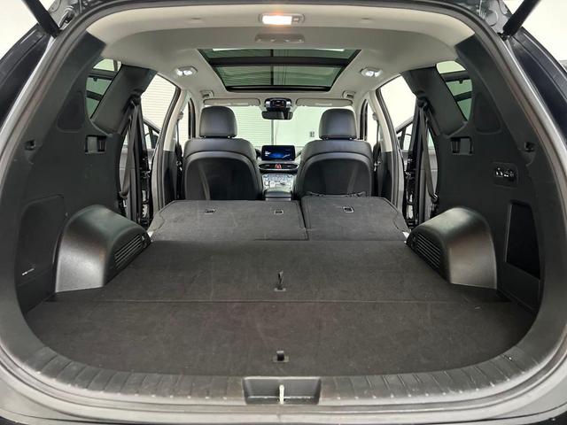 Photo of 2023 Twilight Black Hyundai SANTA FE HEV