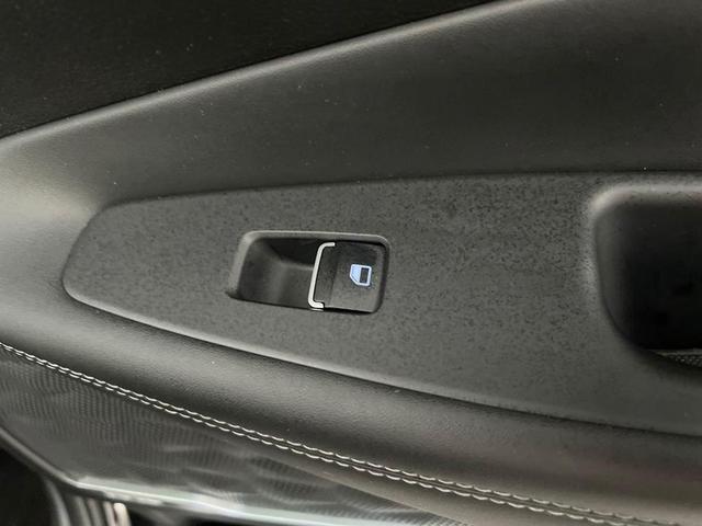 Photo of 2023 Twilight Black Hyundai SANTA FE HEV