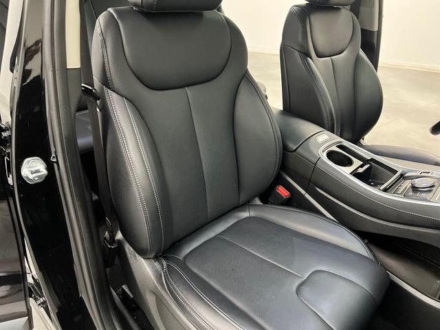 Photo of 2023 Twilight Black Hyundai SANTA FE HEV