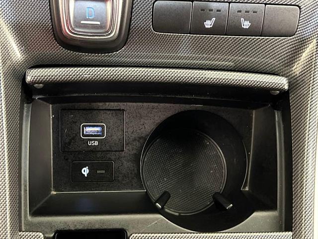 Photo of 2023 Twilight Black Hyundai SANTA FE HEV