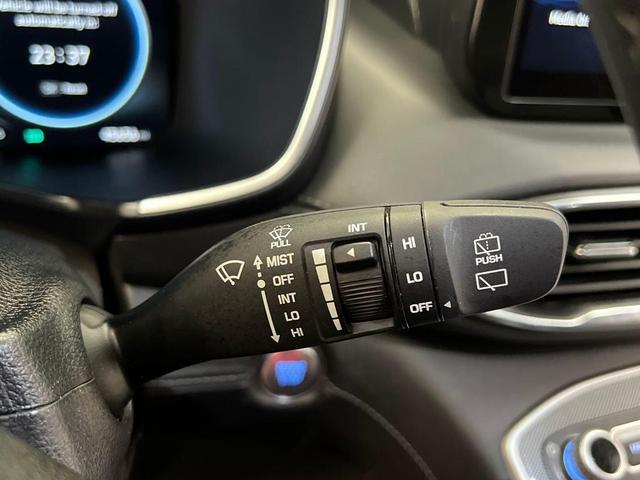 Photo of 2023 Twilight Black Hyundai SANTA FE HEV
