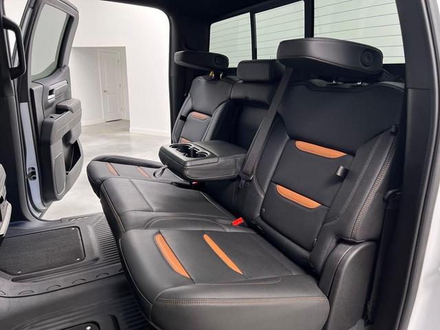 Photo of 2024 Summit White GMC Sierra 1500
