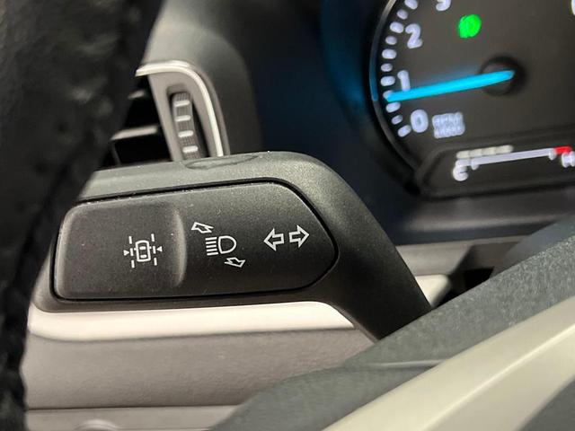Photo of 2024 White Ford Explorer