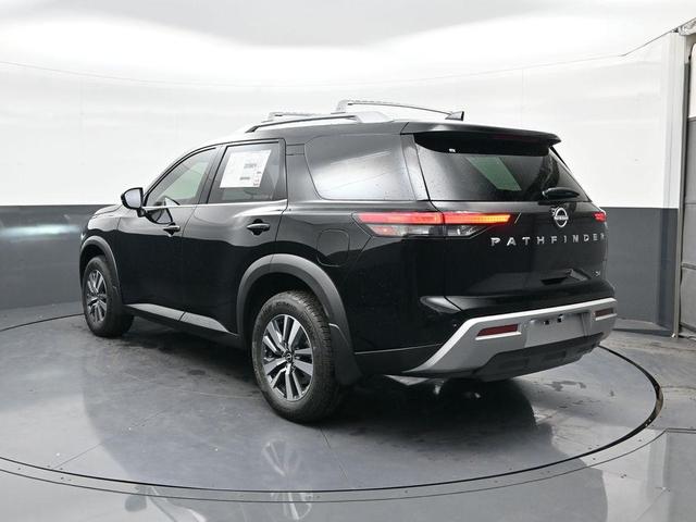 Photo of 2025 Super Black Nissan Pathfinder