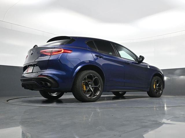 Photo of 2019 Montecarlo Blue Metallic Alfa Romeo Stelvio