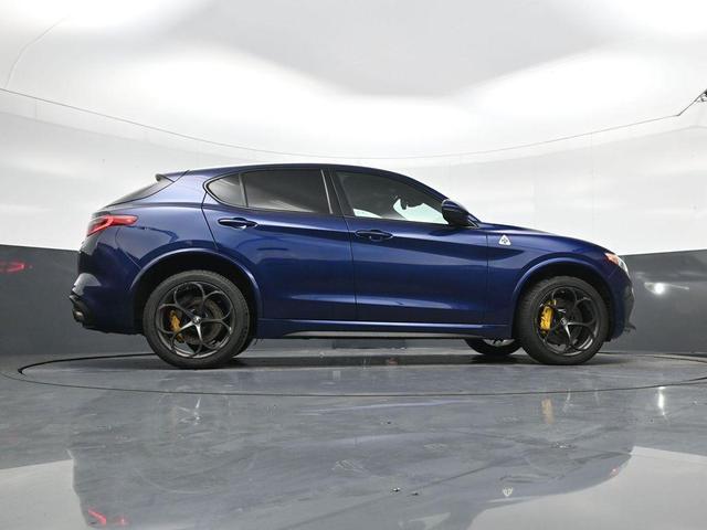 Photo of 2019 Montecarlo Blue Metallic Alfa Romeo Stelvio