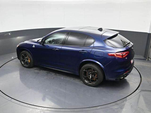 Photo of 2019 Montecarlo Blue Metallic Alfa Romeo Stelvio