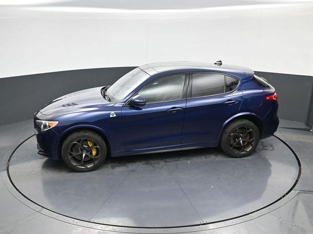 Photo of 2019 Montecarlo Blue Metallic Alfa Romeo Stelvio