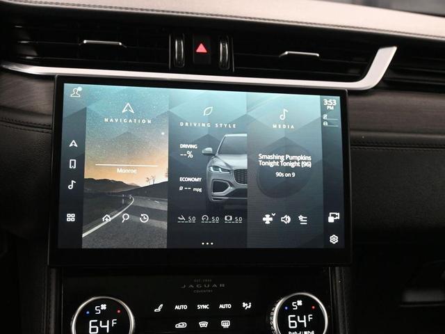 Photo of 2021 Fuji White Jaguar F-PACE