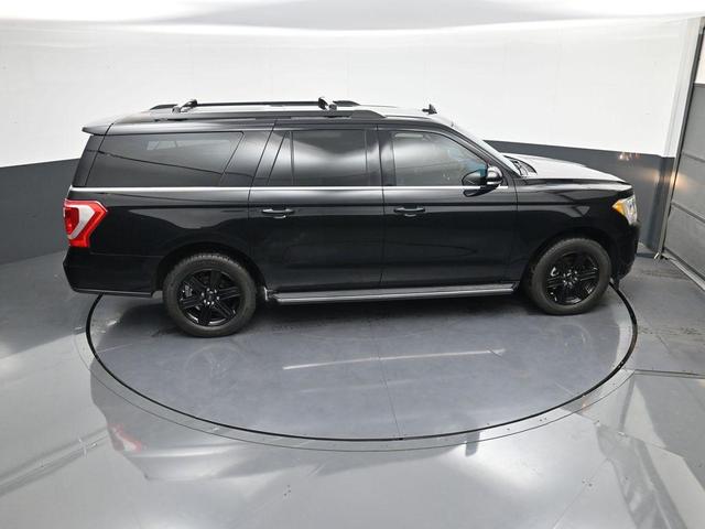 Photo of 2020 Agate Black Ford Expedition Max