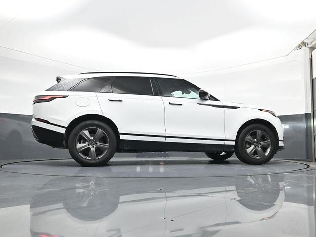 Photo of 2025 Ostuni Pearl White Metallic Land Rover Range Rover Velar