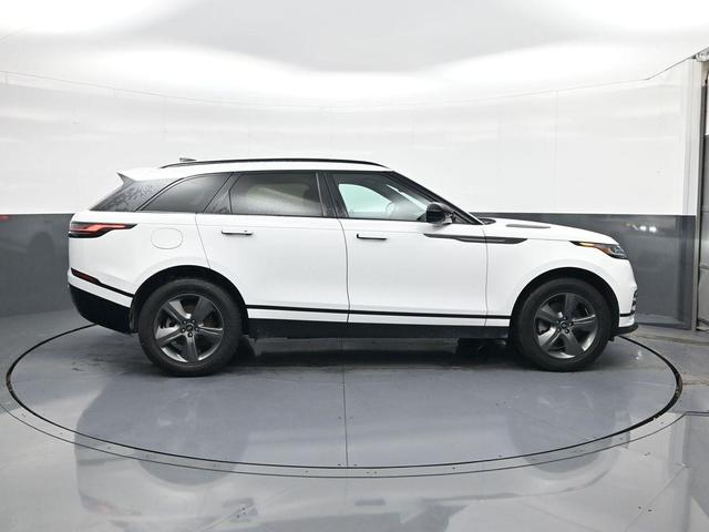 Photo of 2025 Ostuni Pearl White Metallic Land Rover Range Rover Velar