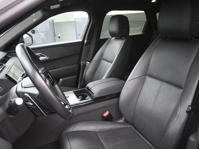 Photo of 2025 Ostuni Pearl White Metallic Land Rover Range Rover Velar